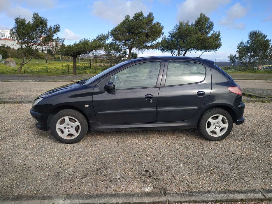 Peugeot 206 1.4 16V Black and Silver
