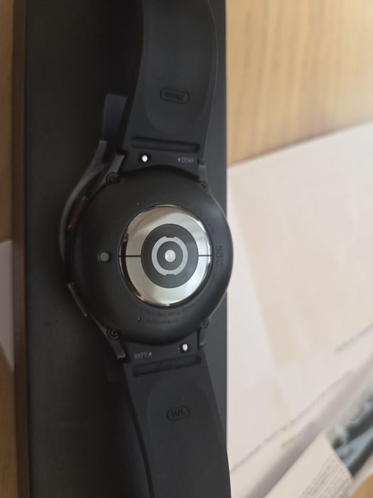 Na sprzedaż Samsung Galaxy Watch 5 Pro