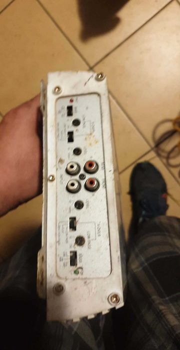 Wzmaczniacz samochodowy BLAUPUNKT GTA460 800 WATT