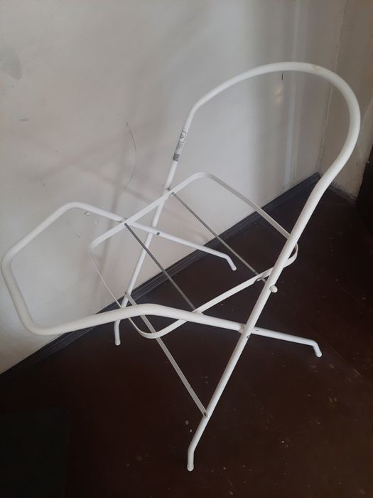 Stojak pod wanienke