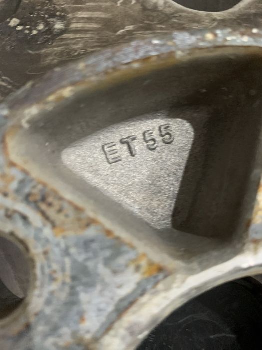 Легкосплавні диски 5х130 R18 на Audi Q7, VW Toureg