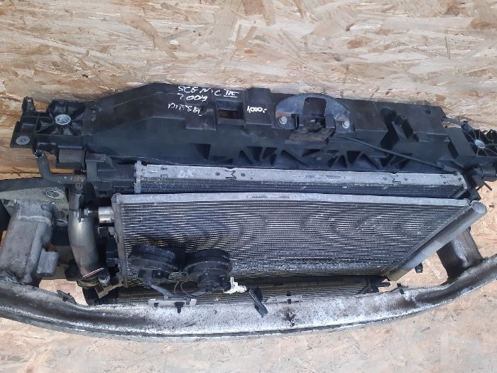 Chłodnica/ belka przednia Renault Scenic 3 2009r. diesel