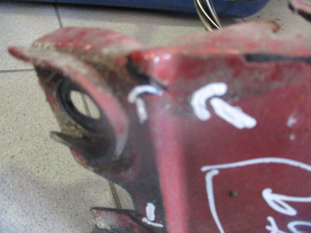 Guarda-lamas esquerdo RENAULT Megane I (BA0/1_)