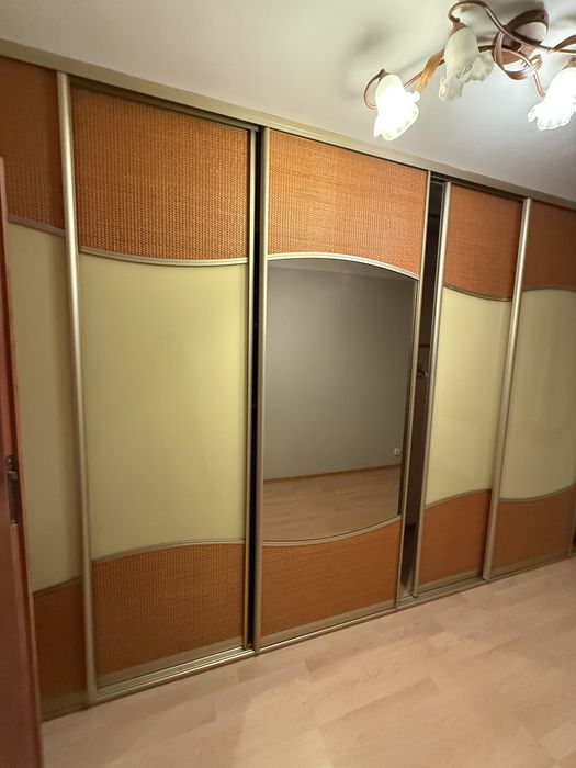 Szafa do zabudowy czesciowo z ratanu