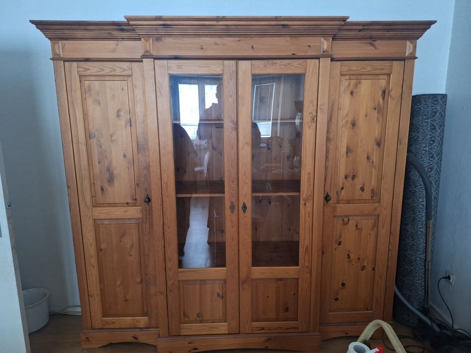 Śliczny Kredens Sosnowy Dowóz / Wysyłka