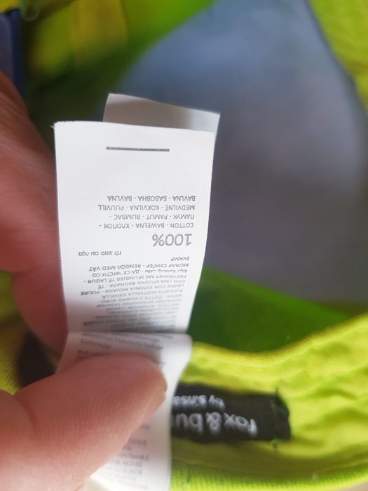 Bawełniana czapka chłopięca z daszkiem marki Sinsay