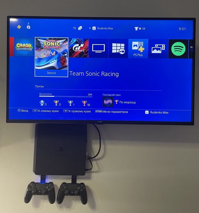 Sony PlayStation4 Slim 1TB б/в + підвіска для пс і гра Sonic Racing