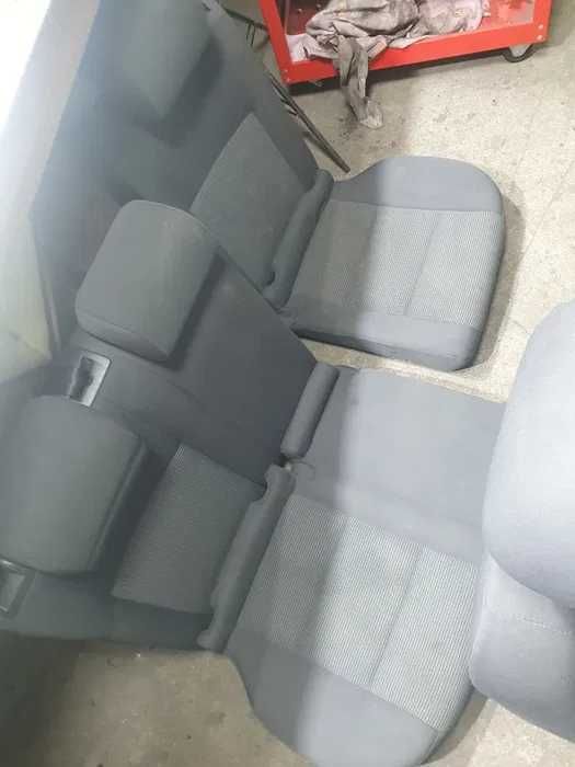 Fotel fotele kierowcy pasażera kanapa Vw Golf 5 V Kombi komplet
