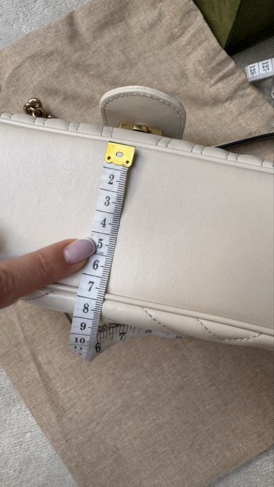 Gucci Marmont medium torebka beżowa ecru jasna