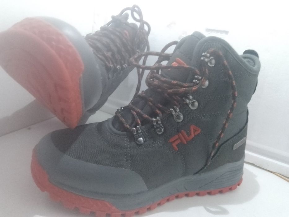 Ботинки фила новые