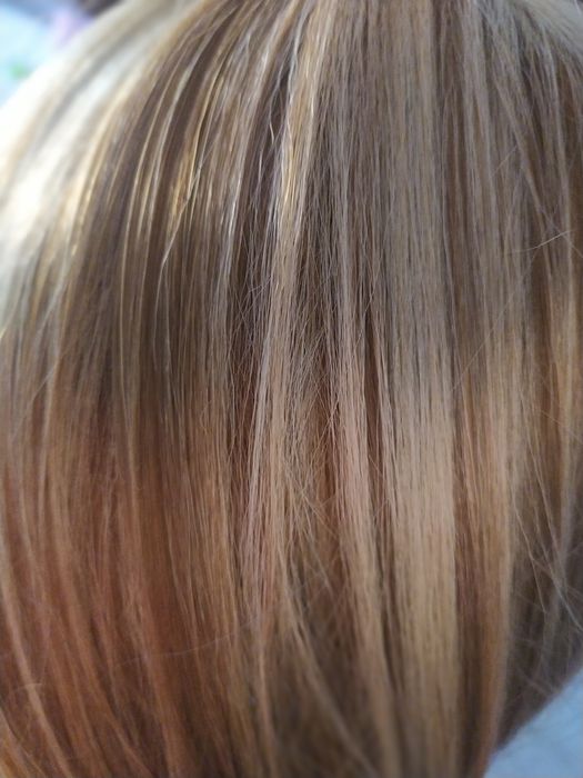Peruka blond pasemka cosplay