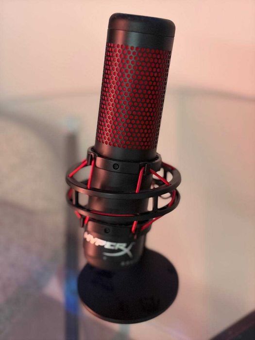 Продам стрімерський мікрофон HyperX Quadcast .
