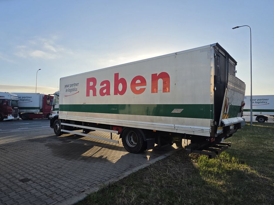 Iveco Eurocargo 180E25, kontener, winda