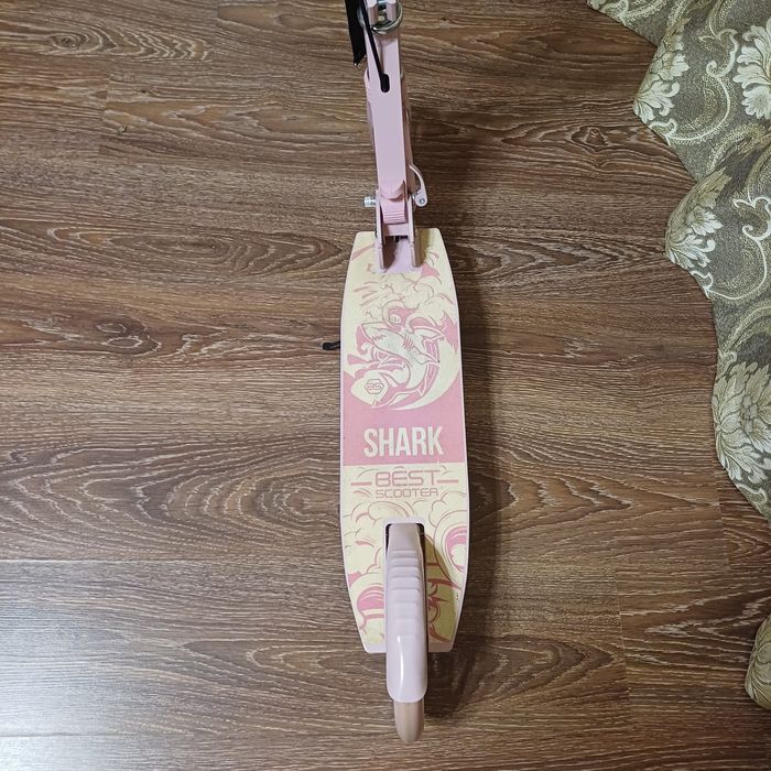 Продам самокат новий.