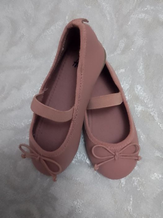 Туфельки дитячі для Вашої принцеси.