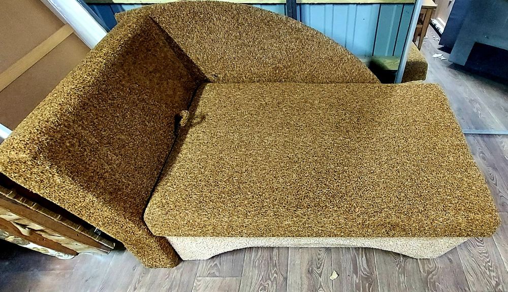 Продам два,  диван-кресло-кровать. Доставка