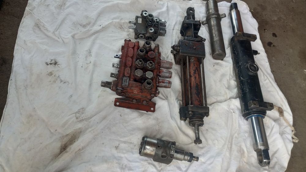 Рульовий циліндр запчастини для львівський погрузчик