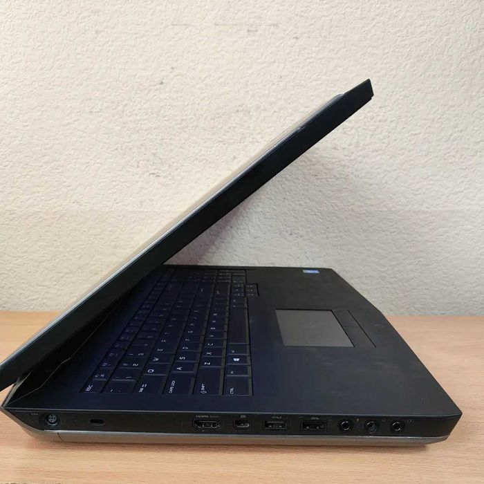 Ігровий Dell Alienware 17 P18E 17.3" i7-4700MQ/8Gb/256SSD/GTX 765M 2GB