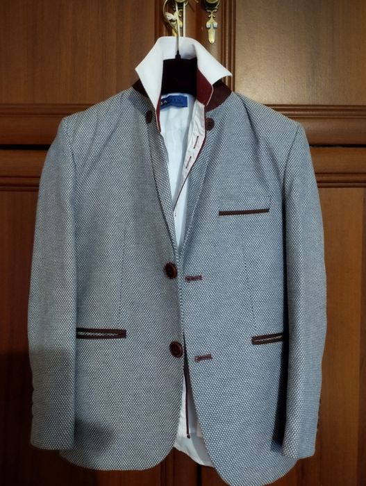 Піджак і сорочка