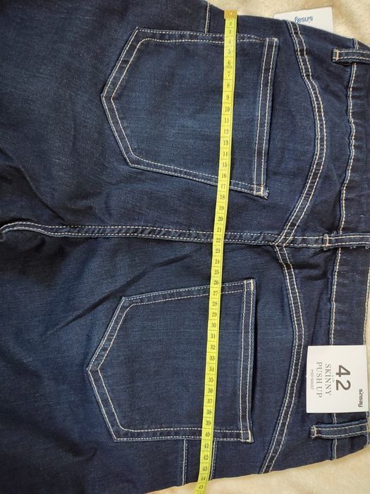 Jeansy skinny push up - r 42