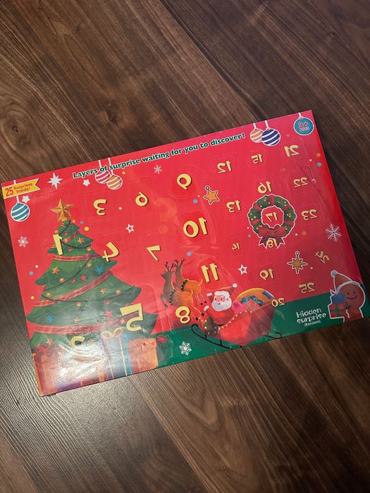 Адвент-календар Лялька + одяг з аксесуарами