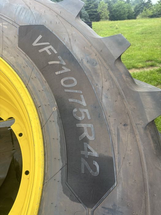 710/75R42 Michelin, felgi John Deere 2 sztuki