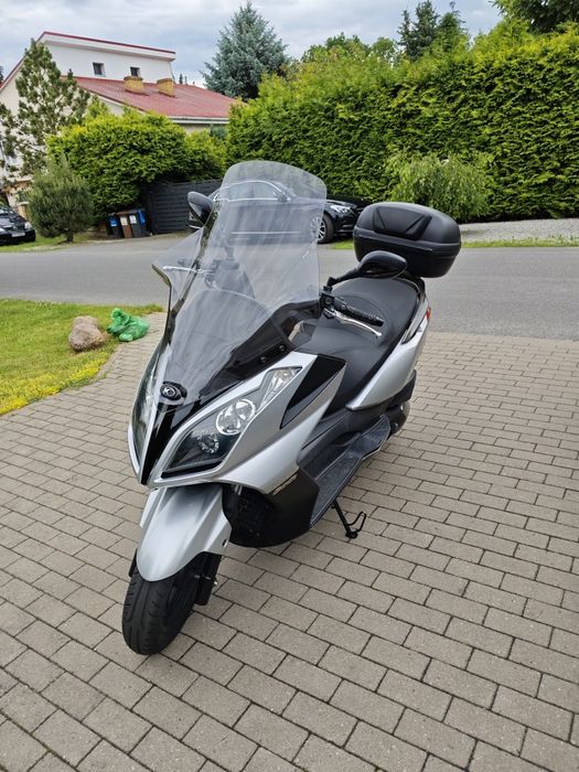Kymco 300 Downtown.Dużo dodatków.