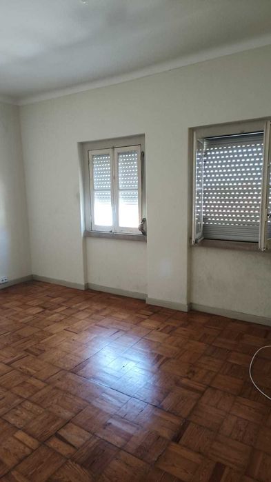 Apartamento T6 em Santarém. Avd dos Combatentes