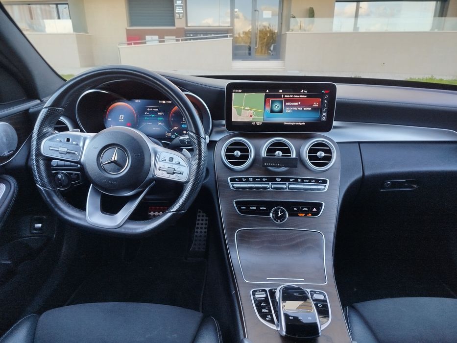 Mercedes C300de AMG Line híbrido