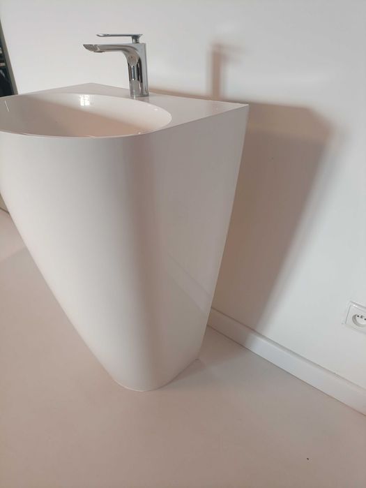 Umywalka wolnostojąca tuba Omnires SIENA UW 55x43x85 cm + bateria