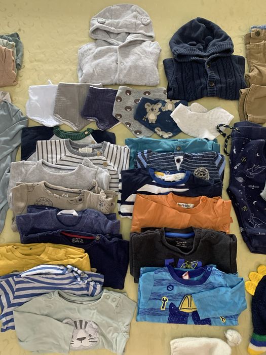 Saco de roupa menino 6-9m (52peças)