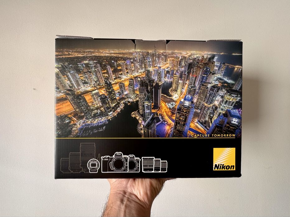 NIKON ZF Silver + 40mm f/2 (SE) ( Novo Modelo )