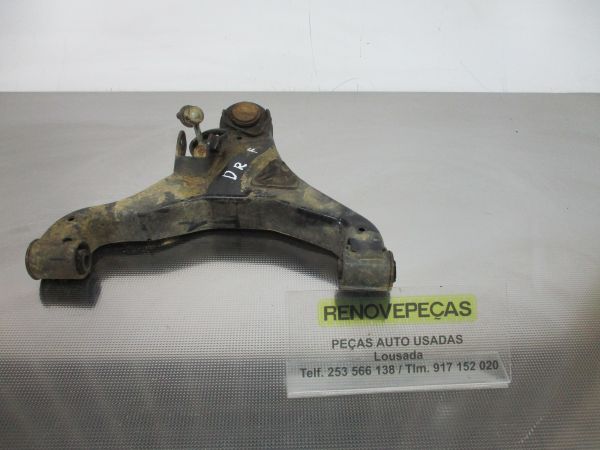 Braço de suspensão frente direito NISSAN NP300 Navara Pick Up (D40)