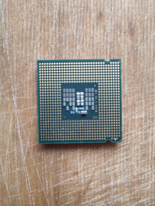 Процессор Intel Core2 Quad Q9500