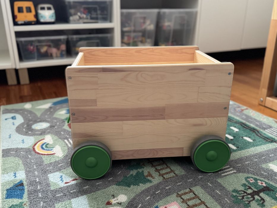 Ikea flisat carrinho