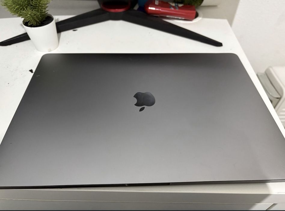 Macbook pro 15 inch 2019 TouchBar