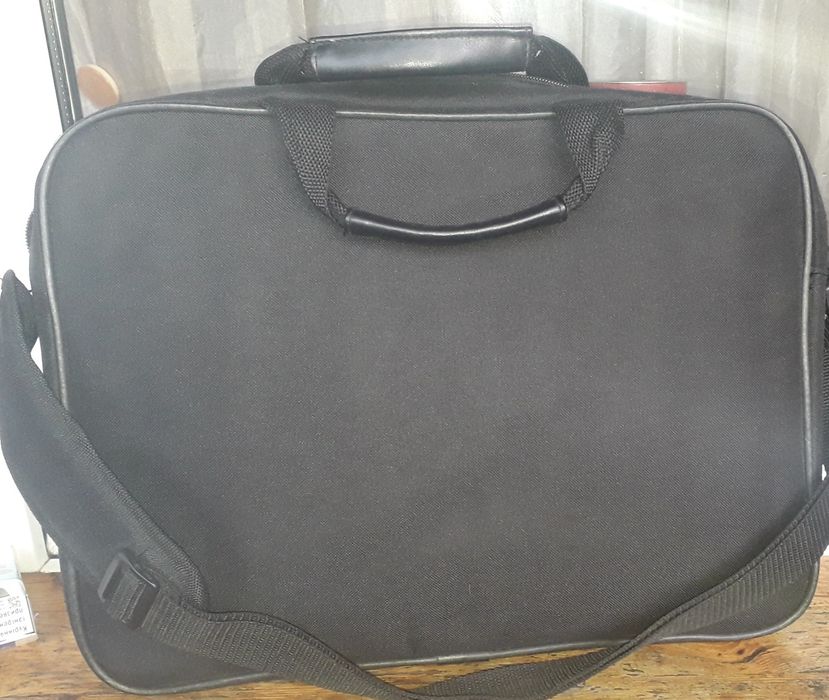 HP Pavilion dv6-1315er без батареї