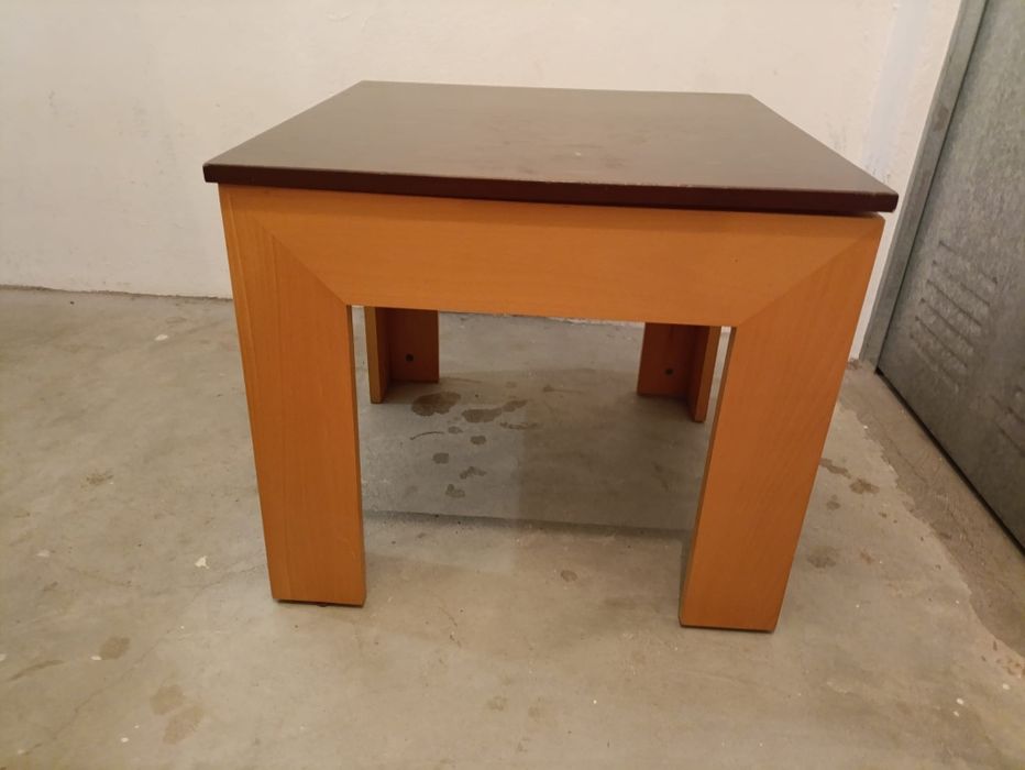 6 peças de mobiliário para desocupar e em bom estado.