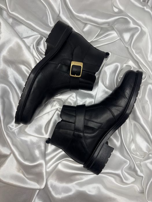 czarne skórzane porządne sztyblety Clarks z kwadratowymi czubami biker