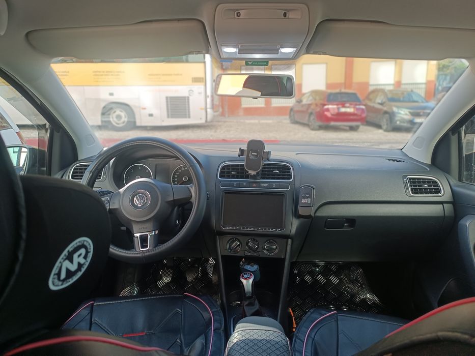 Volkswagen Polo 1.2 .