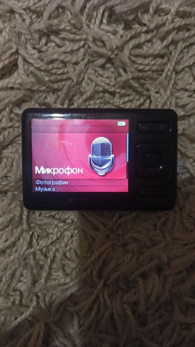 MP-3 creative zen 8mb