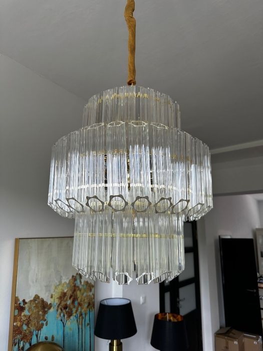 Kryształowy żyrandol do salonu
