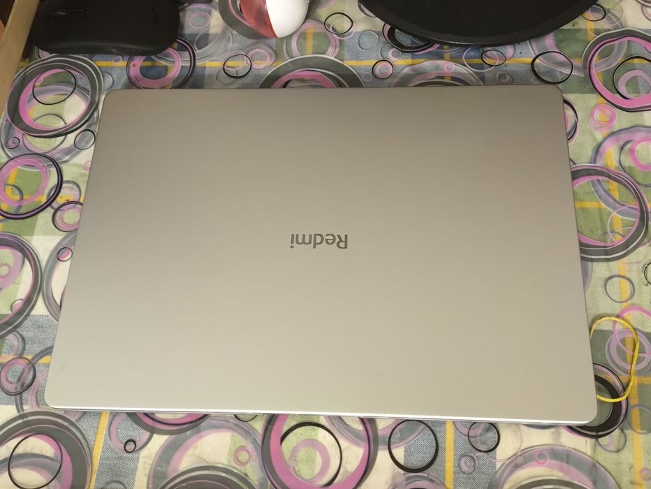 Redmi book 14 (2024).