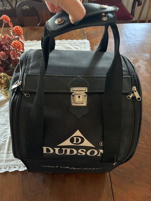 Conjunto de pratos com mala de transporte dudson