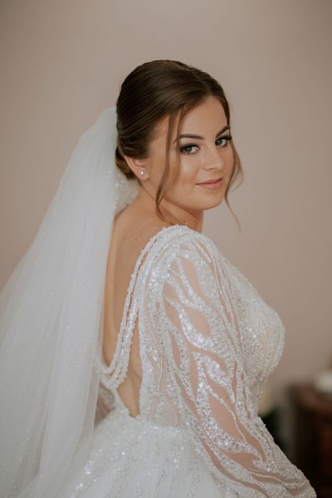 Весільна сукня бу