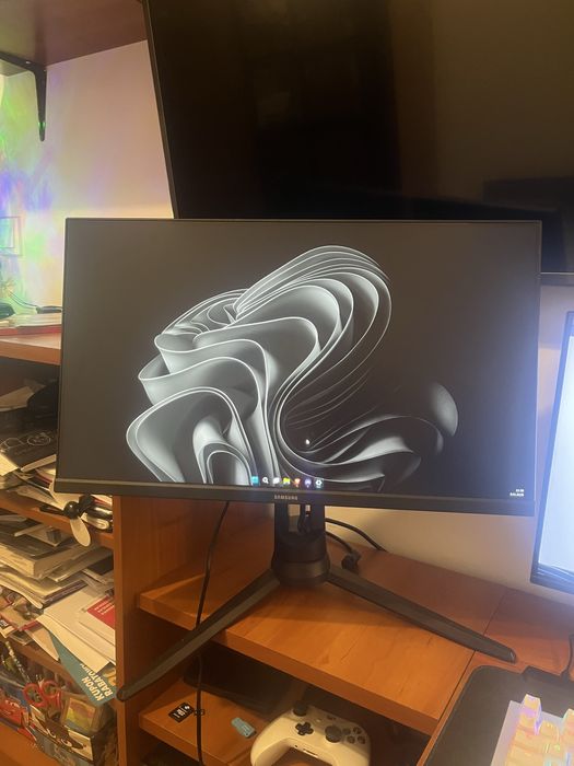 Samsung Odyssey G3 24 144 Hz uszkodzony