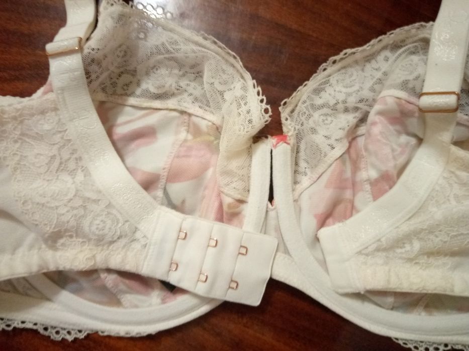 Бюстгальтер Autograpf.