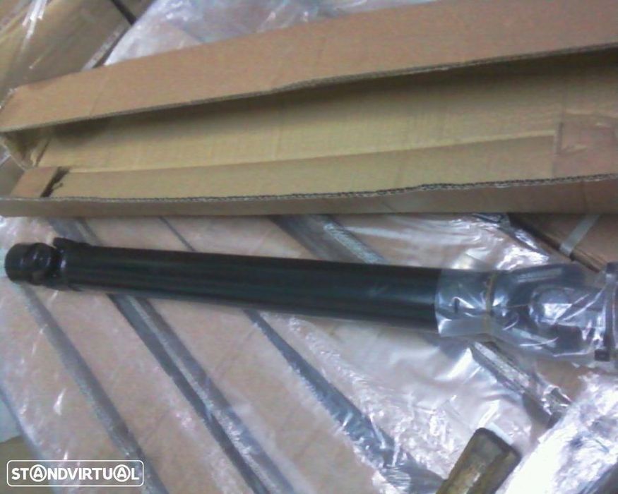 Veio eixo transmissão Nissan Vanette cargo 2.3d (NOVA)