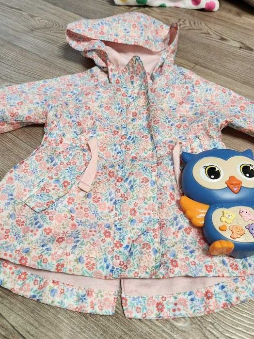 Ветровка на девочку очень красивая на осень 6 мес - 10 мес