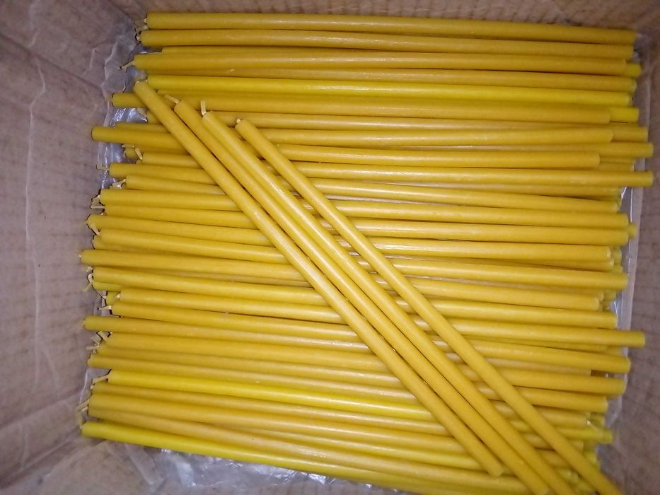 Свечки парафиновые и восковые